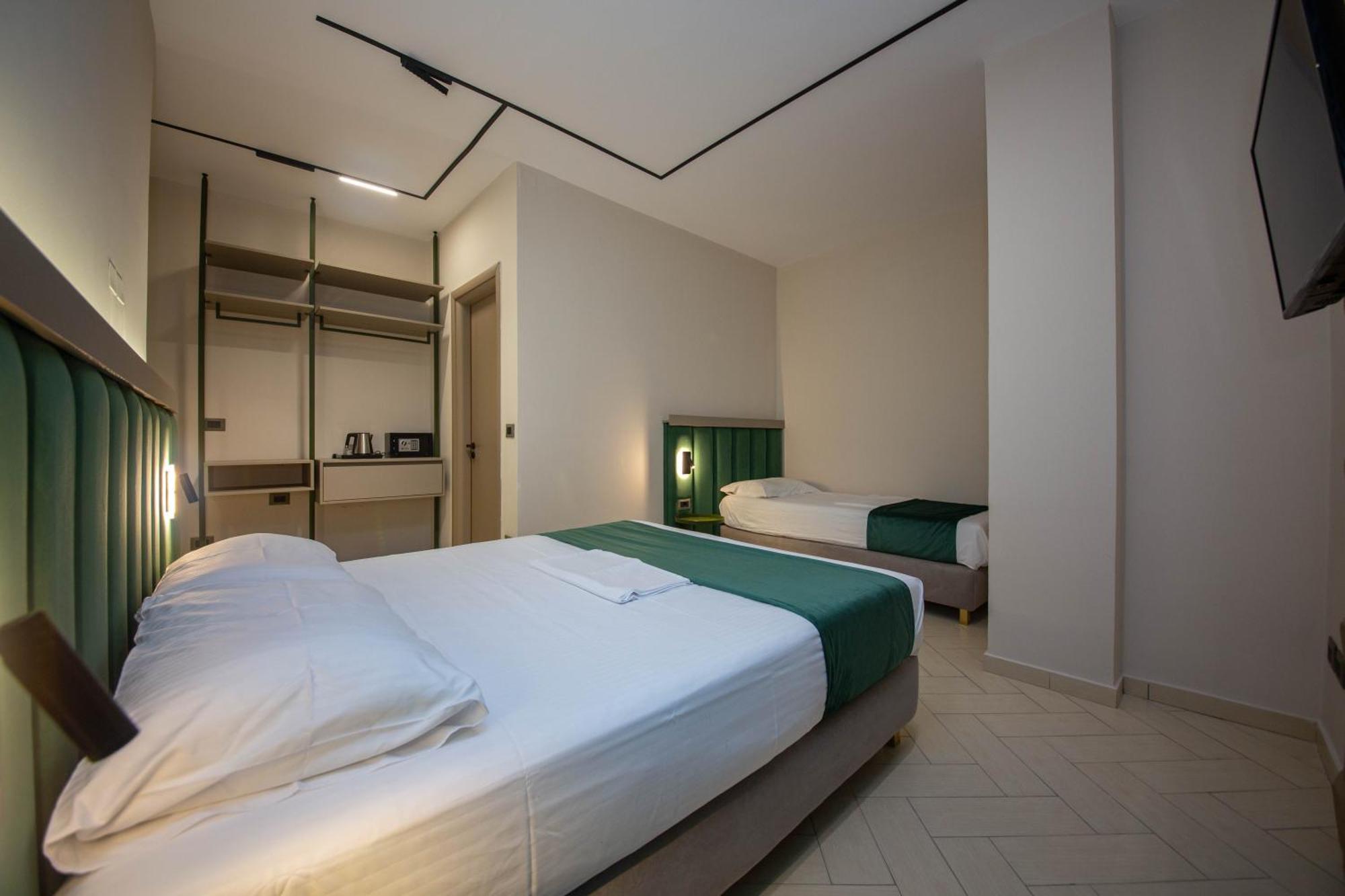 Hotel Royal Radhimë المظهر الخارجي الصورة