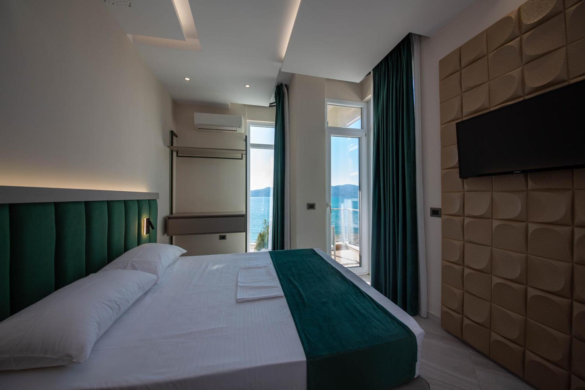 Hotel Royal Radhimë المظهر الخارجي الصورة