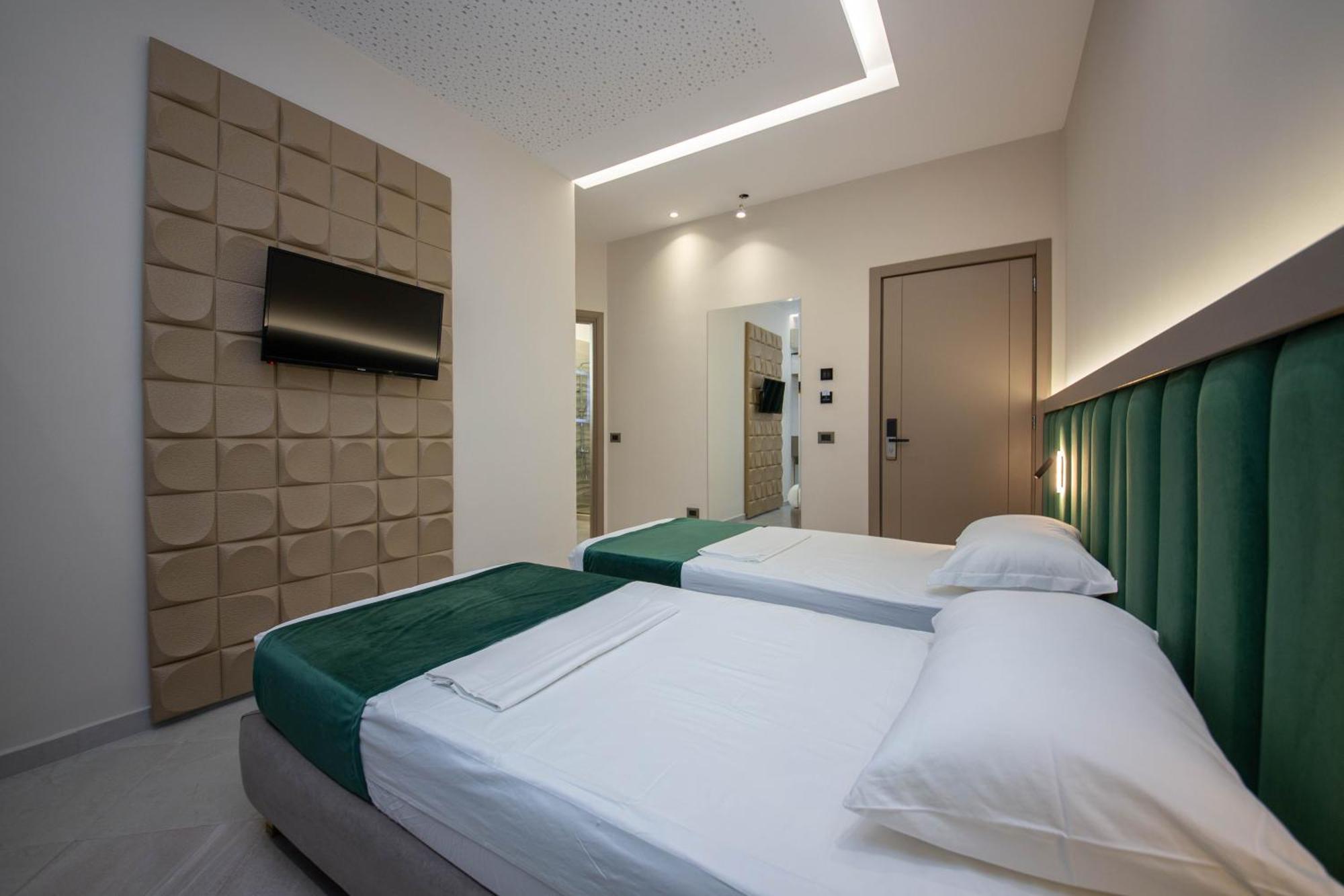 Hotel Royal Radhimë المظهر الخارجي الصورة