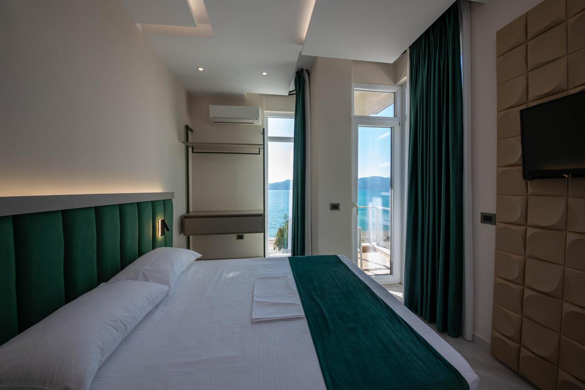 Hotel Royal Radhimë المظهر الخارجي الصورة