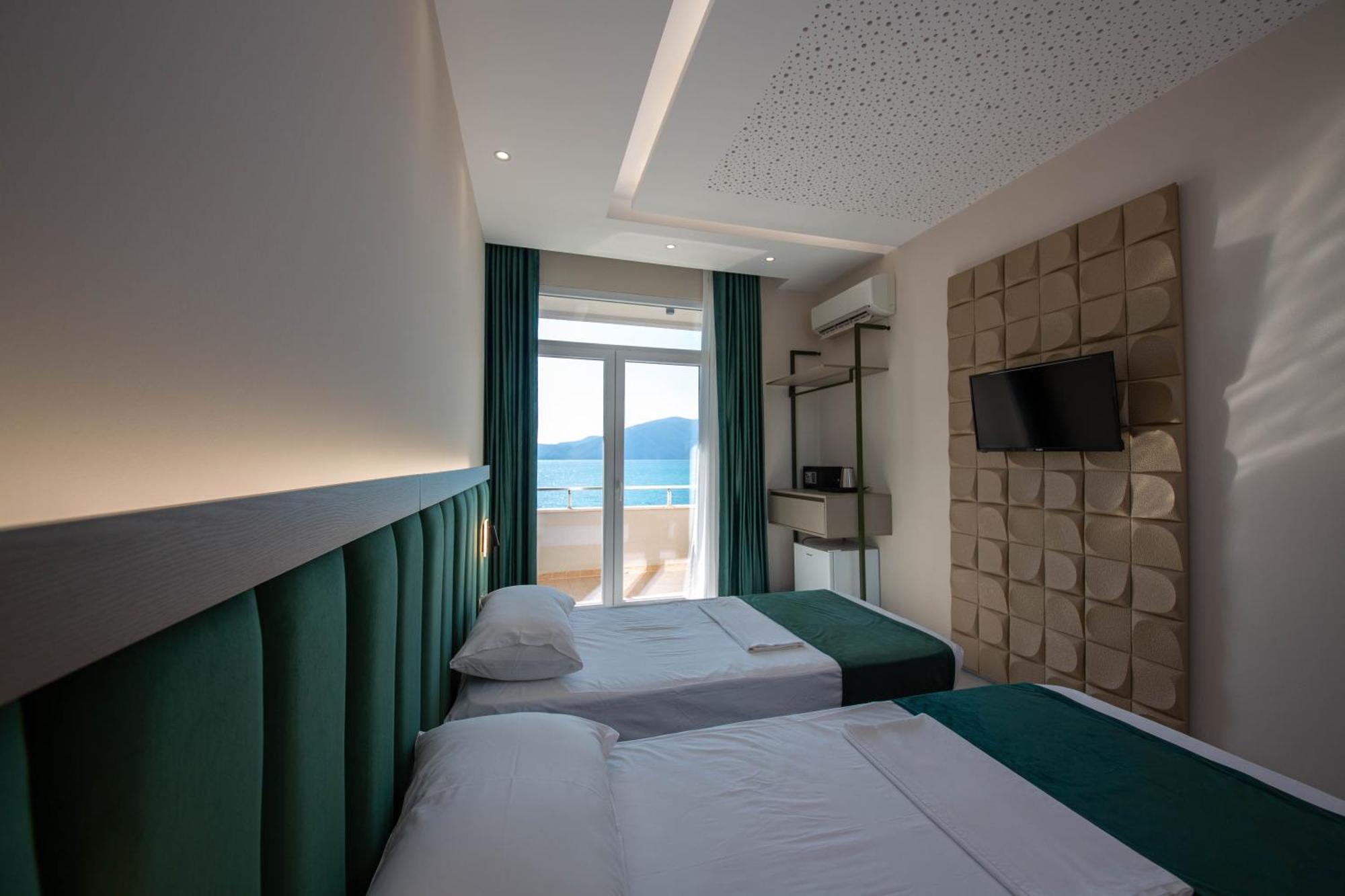 Hotel Royal Radhimë المظهر الخارجي الصورة